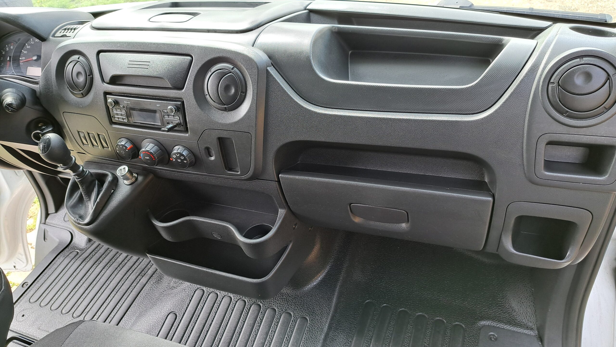 igienizare interior auto oradea