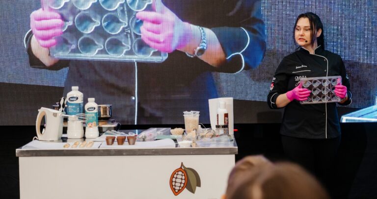 cover chocolate saga